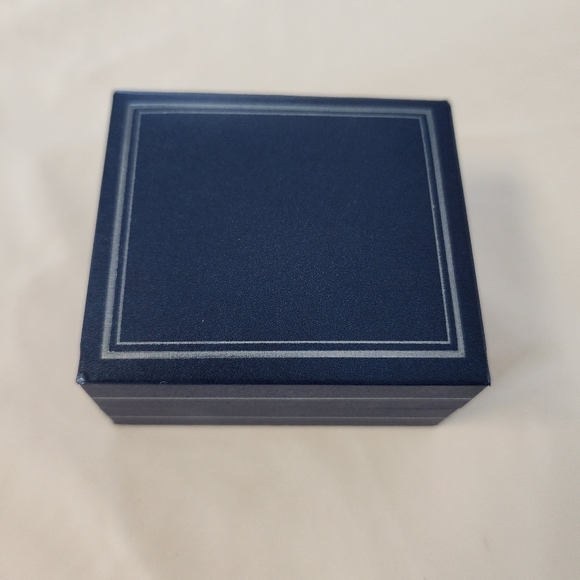 Silver Turtle Pendant Necklace with Green Gemstone - Picture 3 of 3